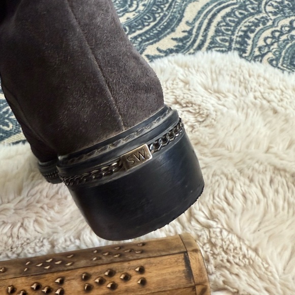 Stuart Weitzman Yadastud Chain-Link Fold Down Studded Ankle Grey Suede Size 7 - Picture 7 of 17